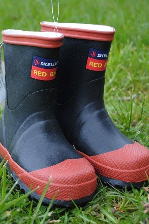 Skellerup gumboots price sales